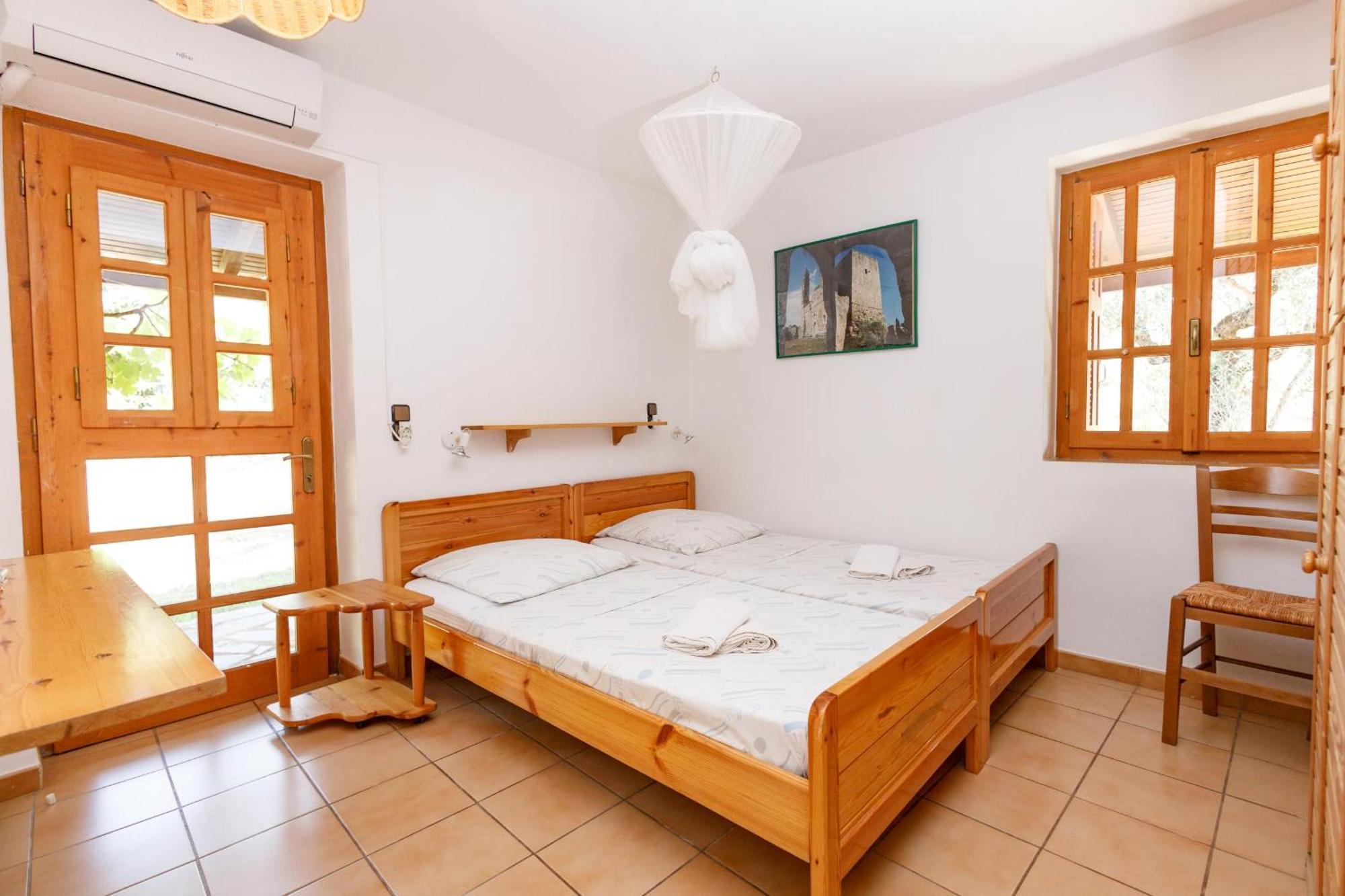 Spiti Nicola Villa Stoupa Bagian luar foto